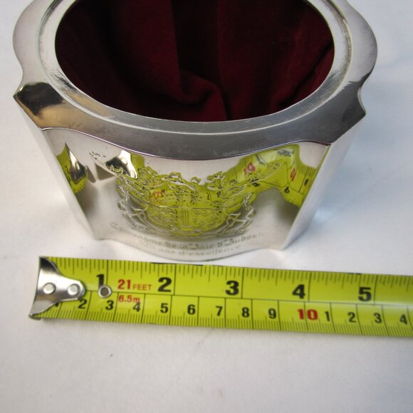 HBC Hudson's Bay 1995 Silver Plated 325 Years Engraved Commemorative Trinket Box - Picture 10 of 14